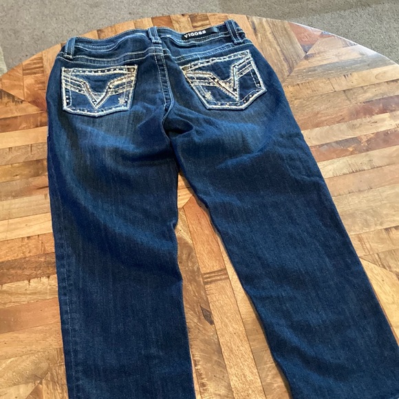 Vigoss Pants - Vigors embellished capri.  S4 L21